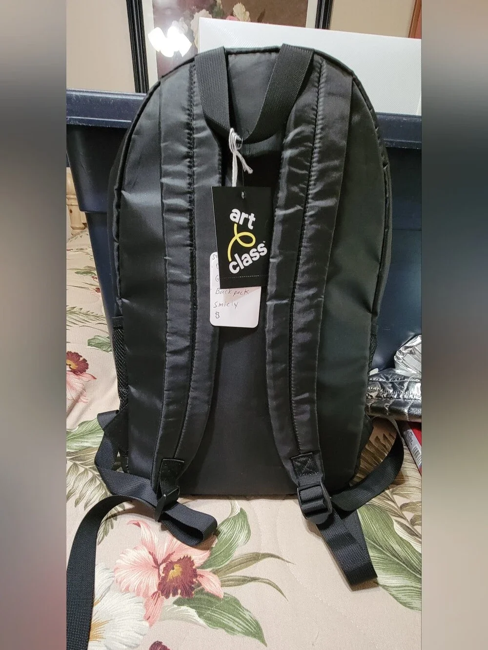 821-Art Class Black Smiley Gamer Themed Backpack & School Supplies